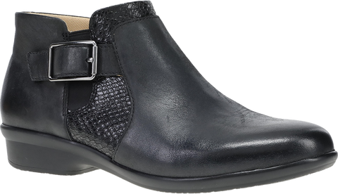 Quarter turn view Women's Dansko Footwear style name Carolyn in color BLK BRN CA. Sku: 10510020200