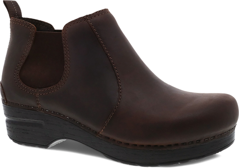 Quarter turn view Women's Dansko Footwear style name Frankie in color ANTIQUE BR. Sku: 232780202