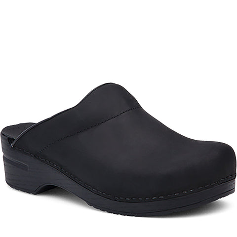 Quarter Turn Women's Karl Footwear in Black Oiled. Sku: 250020202