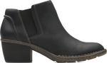 Quarter turn view Women's Clarks Footwear style name Kastela Lo Wide in color BLK LEA. Sku: 26182951W