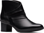 Quarter turn view Women's Clarks Footwear style name Shaya Sky Wide in color BLK LEA. Sku: 26183000W
