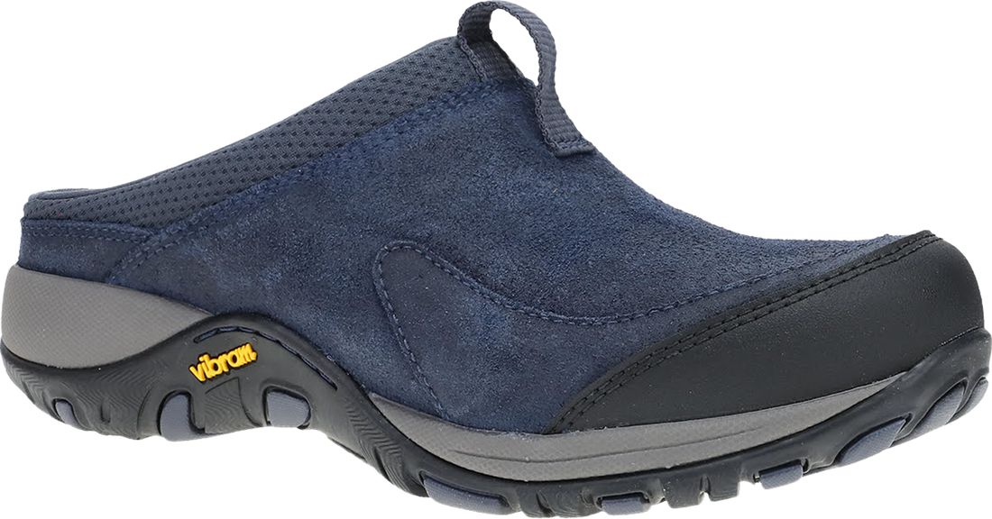 Quarter turn view Women&