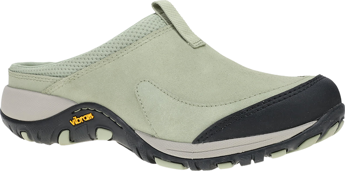 Quarter turn view Women&