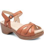 Quarter Turn Women's Season Footwear in Camel Leather. Sku: 9849642200