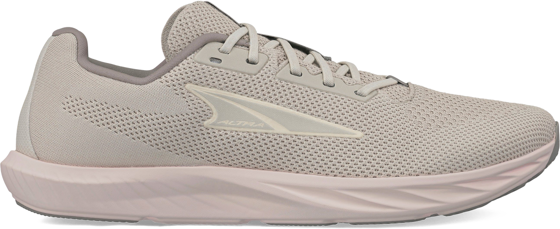 Quarter turn view Women&