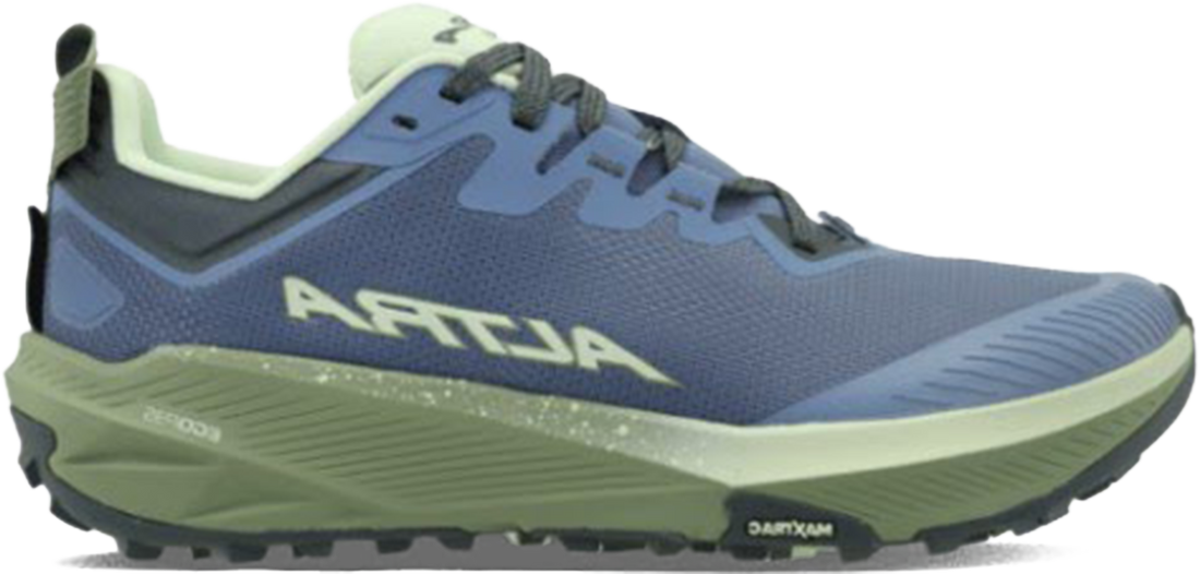 Quarter turn view Women&