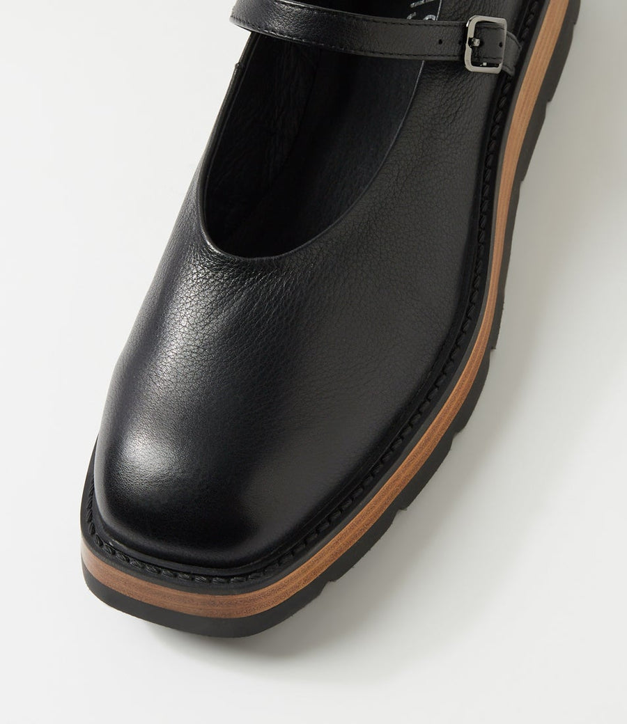 Women's Django & Juliette Tonk in Black-Natural & Black Leather-Sole. Sku: DJ21018CEWC5