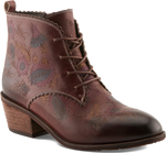 Quarter turn view Women's L'Artiste Footwear style name Duju in color BURGUNDY. Sku: DUJU-BGY