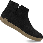 Quarter turn view Women's Glerups Footwear style name Boot Leather in color CHARCOAL. Sku: G-02