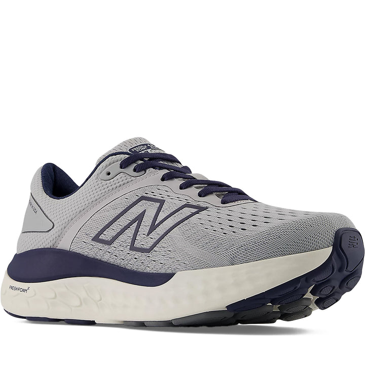Men's New Balance Footwear in Quartz Grey/ Navy. Sku: M1540GR4-4E