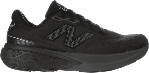 Quarter turn view Men's New Balance Footwear style name 880 V15 GTX Wide in color BLK/CRO. Sku: M880GB15-2E