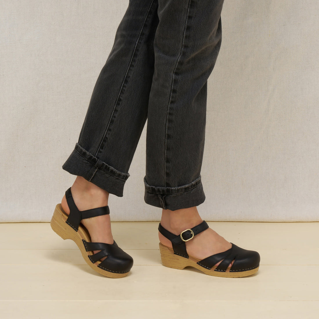Margreta Mary Jane Clog