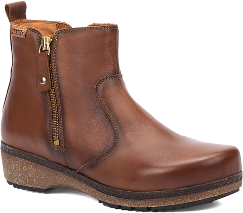 Quarter turn view Women's Pikolinos Footwear style name Granada 8988 in color CUERO. Sku: W0W-8988CUE