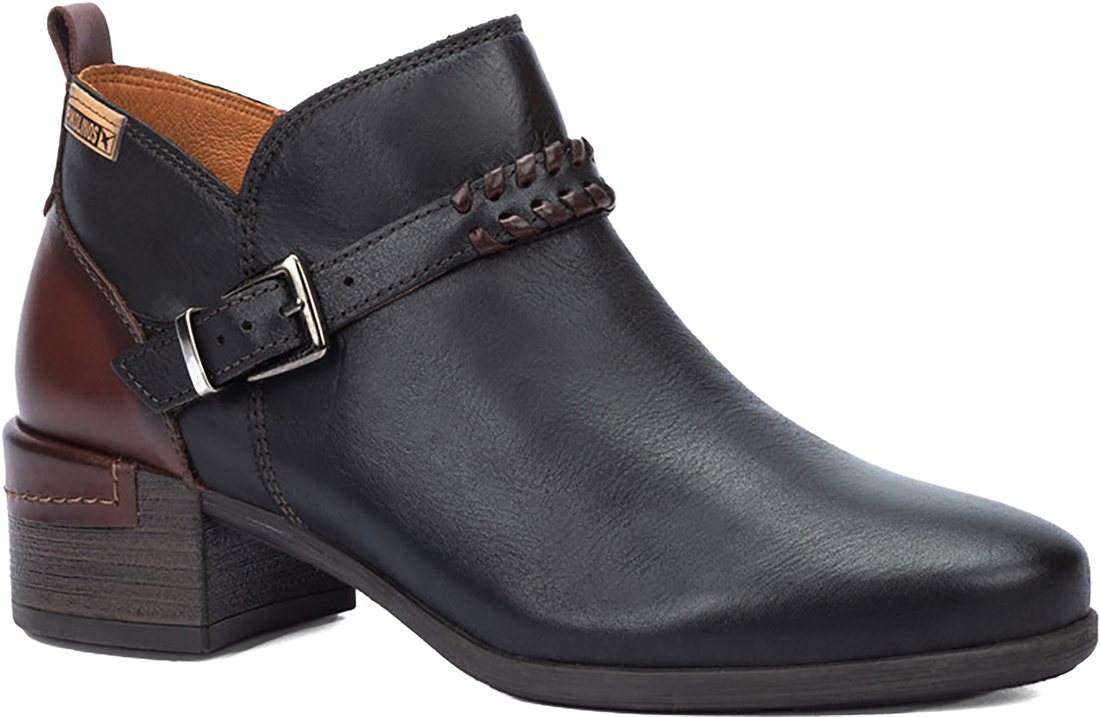 Quarter turn view Women&