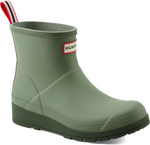 Quarter turn view Women's Hunter Footwear style name W Play Short Boot in color OIL GREEN. Sku: WS2020RMA-MGN02