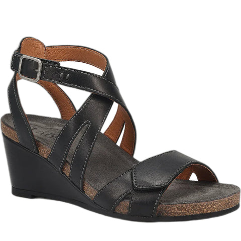 Quarter turn Women's TAOS Footwear style name Xcellent 2 in color Black. Sku: XC2-7219ABLK